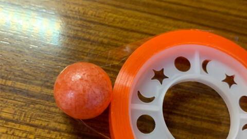 网红缠球胶带的视频,网红视频教你轻松变魔术