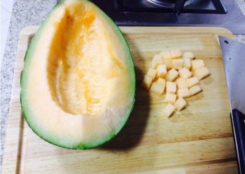 吃哈密瓜做法视频