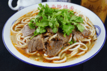 河南卖面网红,面香四溢，人气爆棚的美食传奇