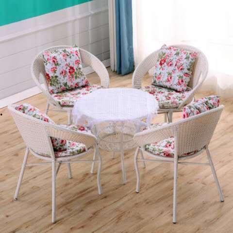 网红阳台圆桌椅,打造时尚户外休闲空间新潮流